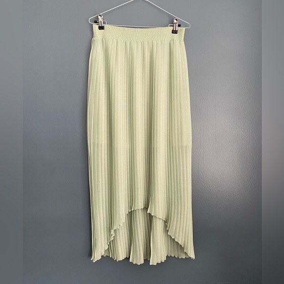 Chiffon pleated midi skirt - Picture 2 of 14